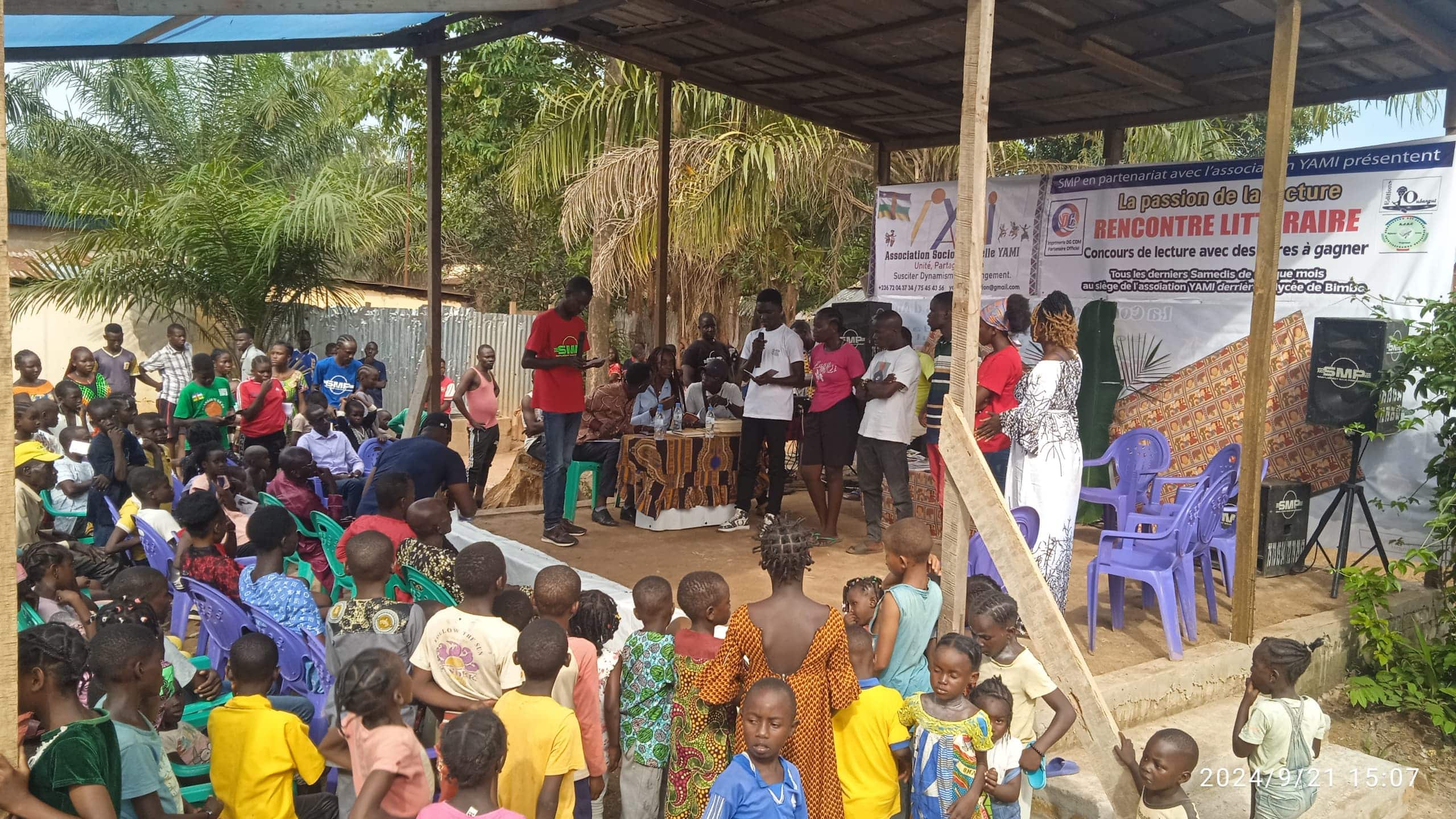 Plongez dans le Monde des Livres : SMP et YAMI Éveillent la Passion de la Lecture chez les Jeunes à Bangui.