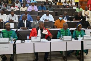 Pr TOUADERA lors d'une soutenance de thèse à Ouaga